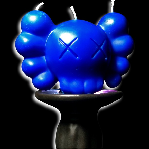 Designer Art Hand Poured Custom Kaws Candle - Picture 11 of 13